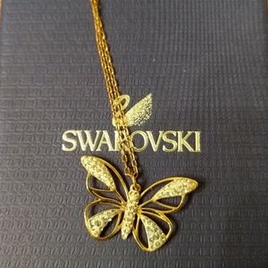 Rose gold butterfly necklace